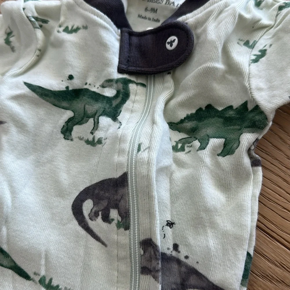 Burt's Bees Baby Pajamas Zip-front Non-slip Footed Sleeper 6/9 Months Dinosaurs